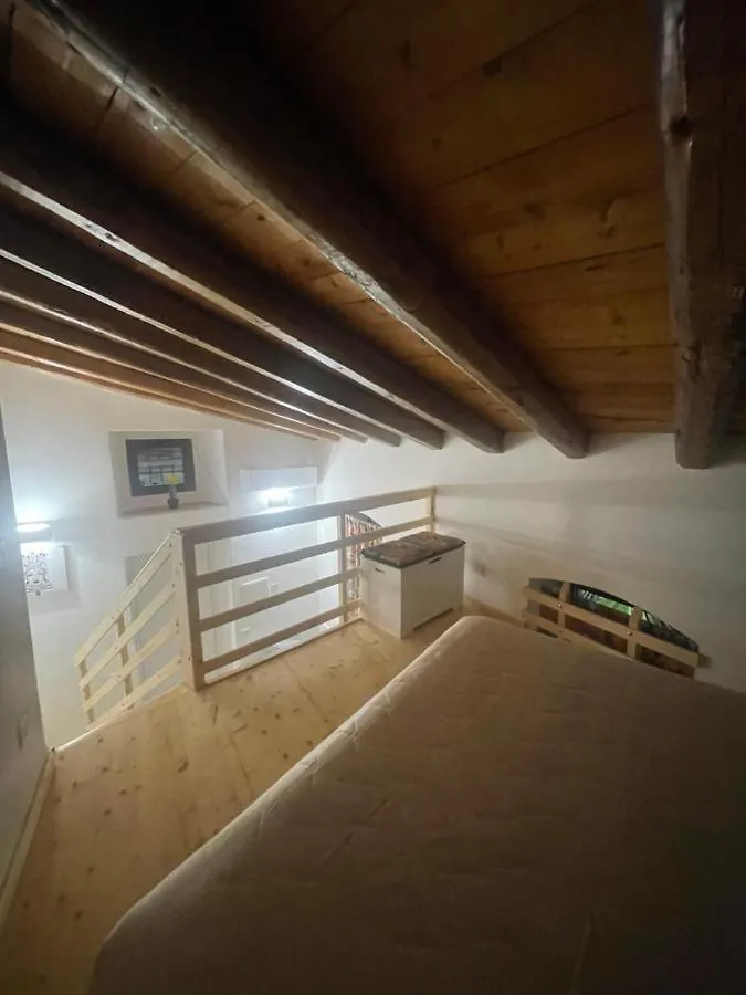 Mega House 2 Apartment Catania